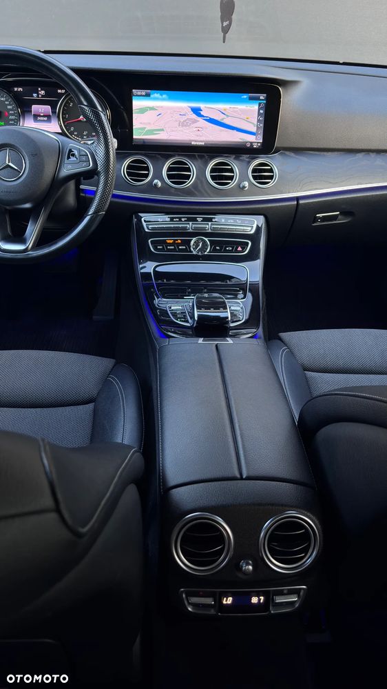 Mercedes-Benz Klasa E 350 BlueTEC 9G-TRONIC - 35