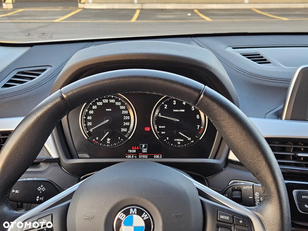 BMW X2 sDrive18i - 18