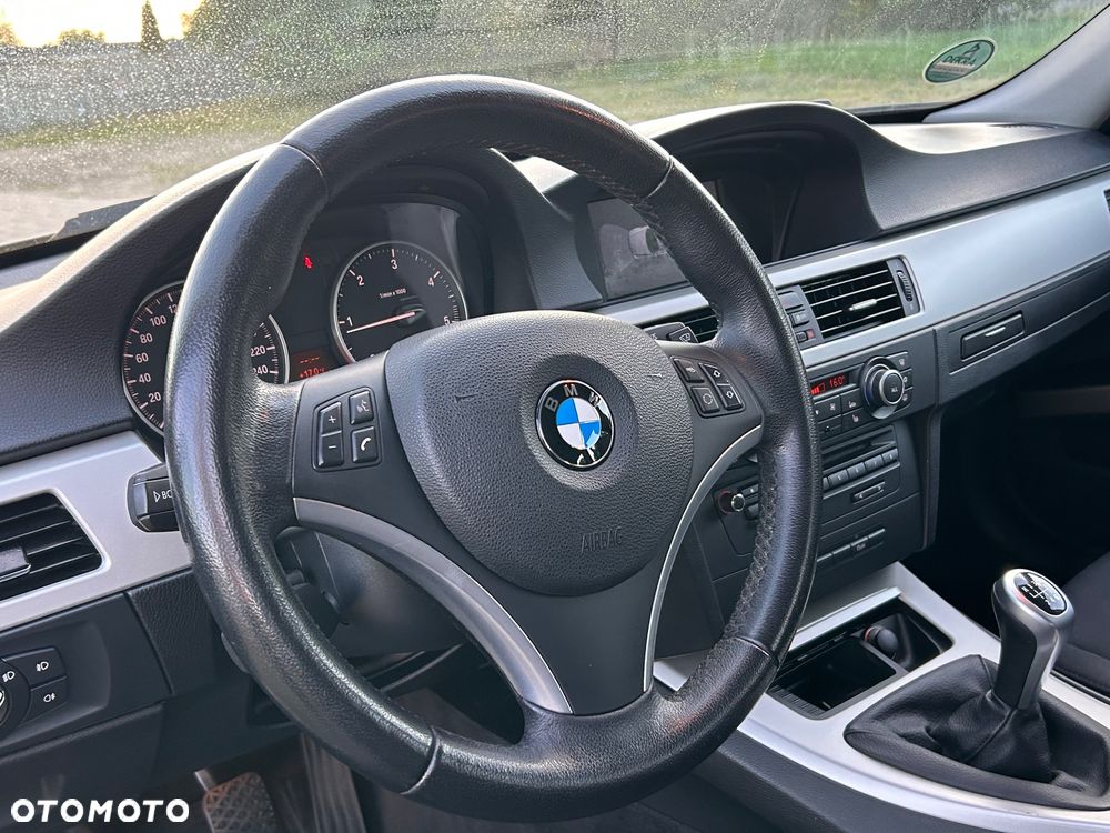BMW Seria 3 316d Edition Luxury Line Purity - 18