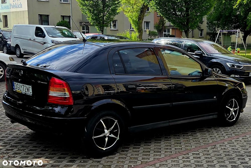 Opel Astra - 2