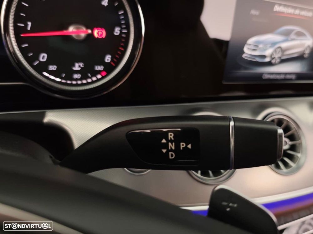 Mercedes-Benz E 220 - 21