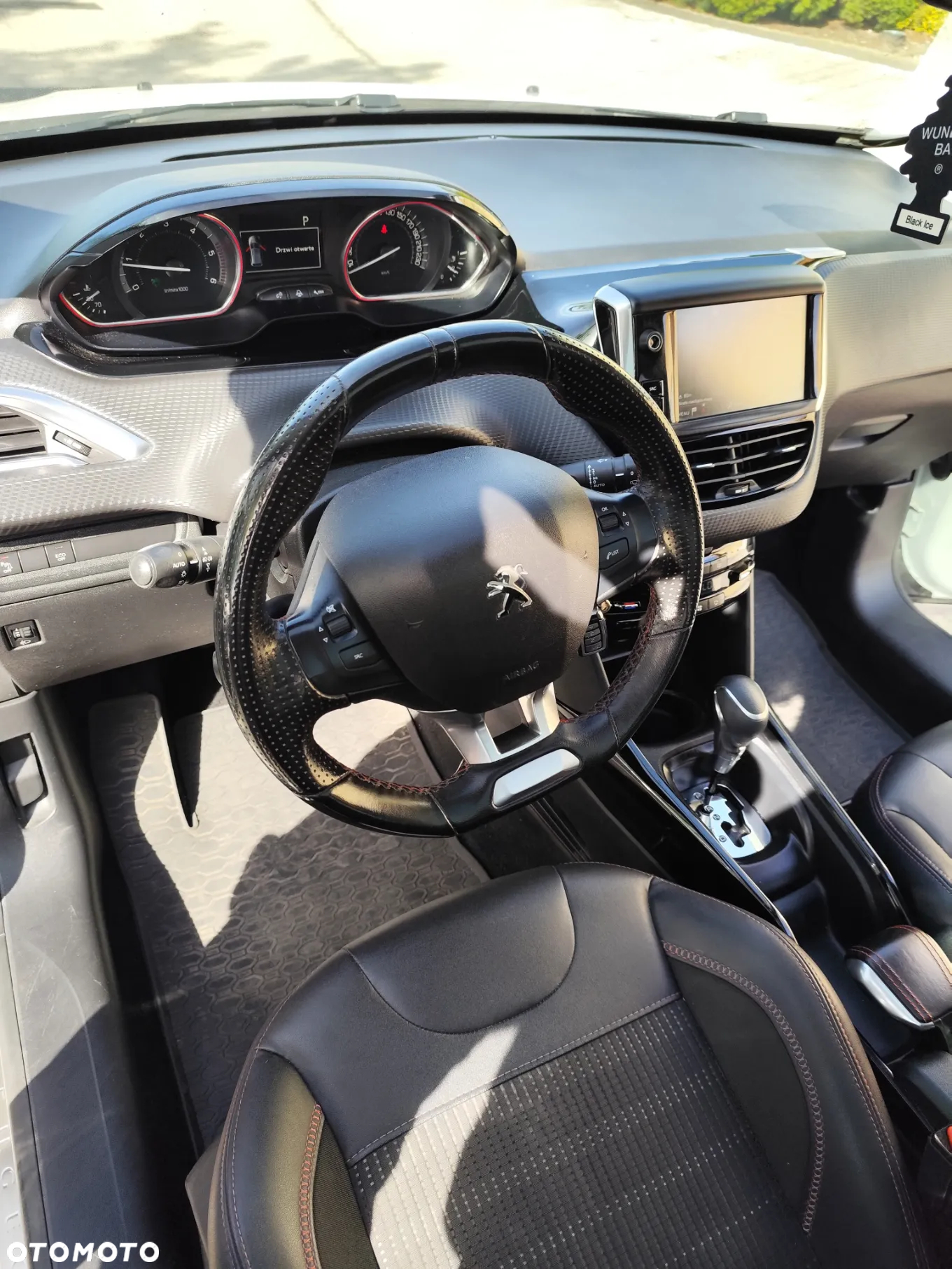 Peugeot 2008 - 17