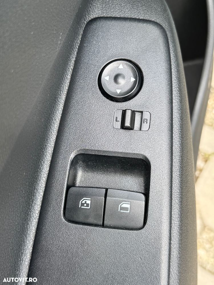 Hyundai i10 - 11