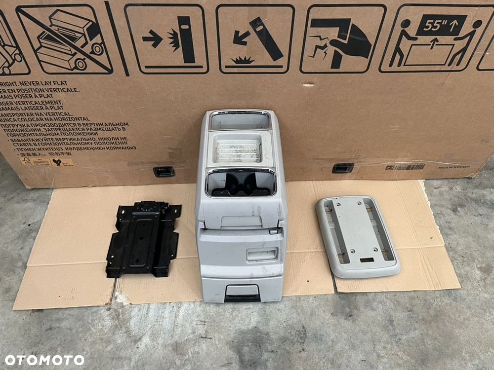 podłokietnik box dodge grand caravan - 1