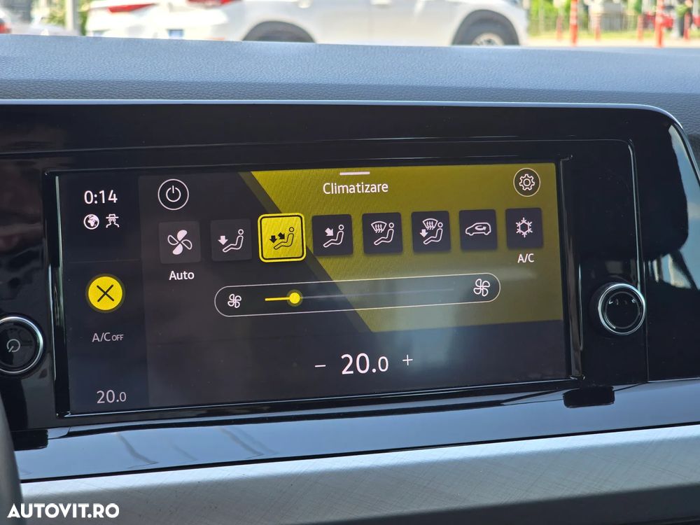 Volkswagen Golf - 27