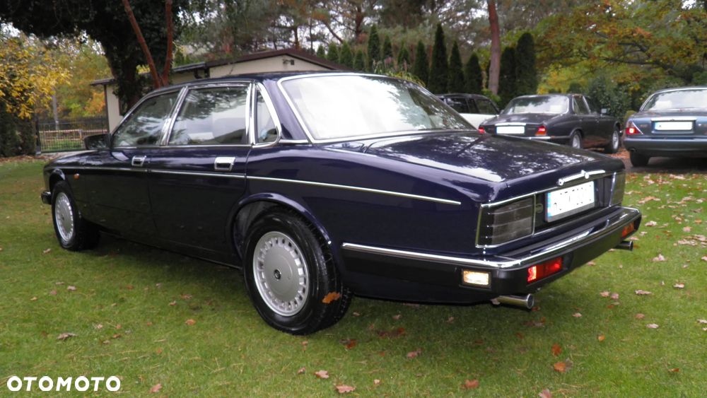 Jaguar Daimler 4.0i - 3