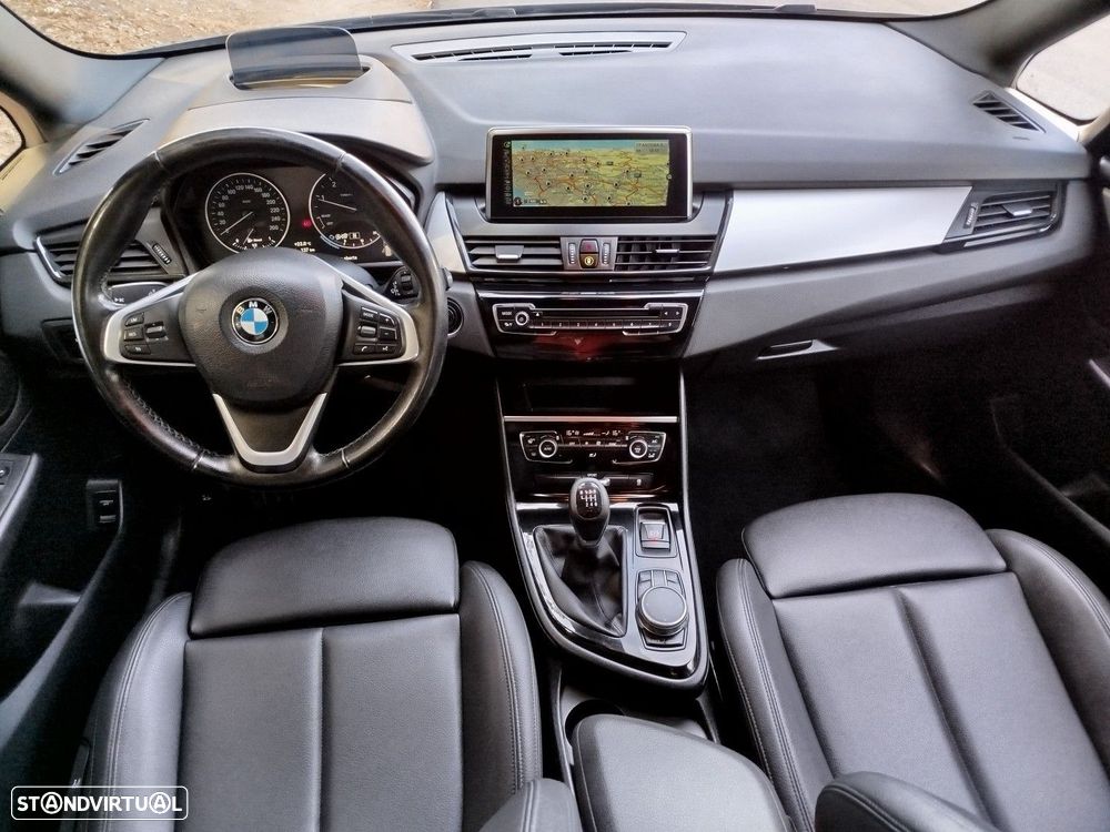 BMW 216 Gran Tourer - 24