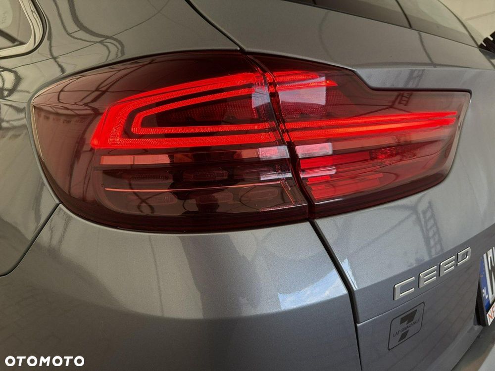 Kia Ceed - 30
