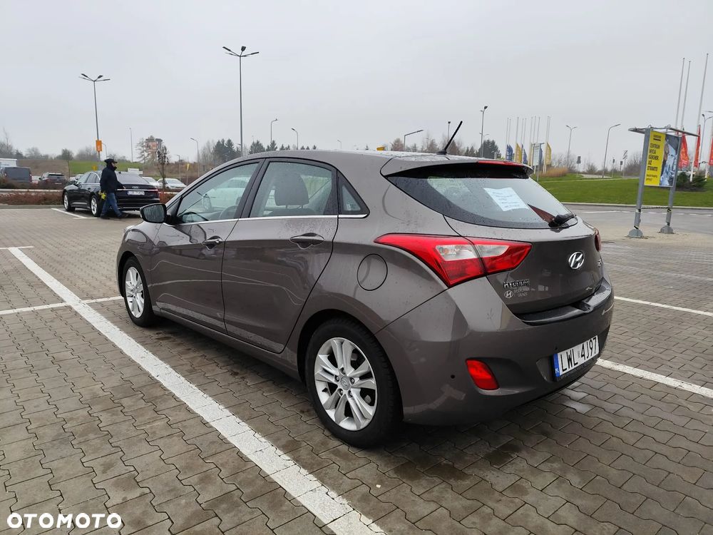 Hyundai i30 1.6 CRDi Trend - 8