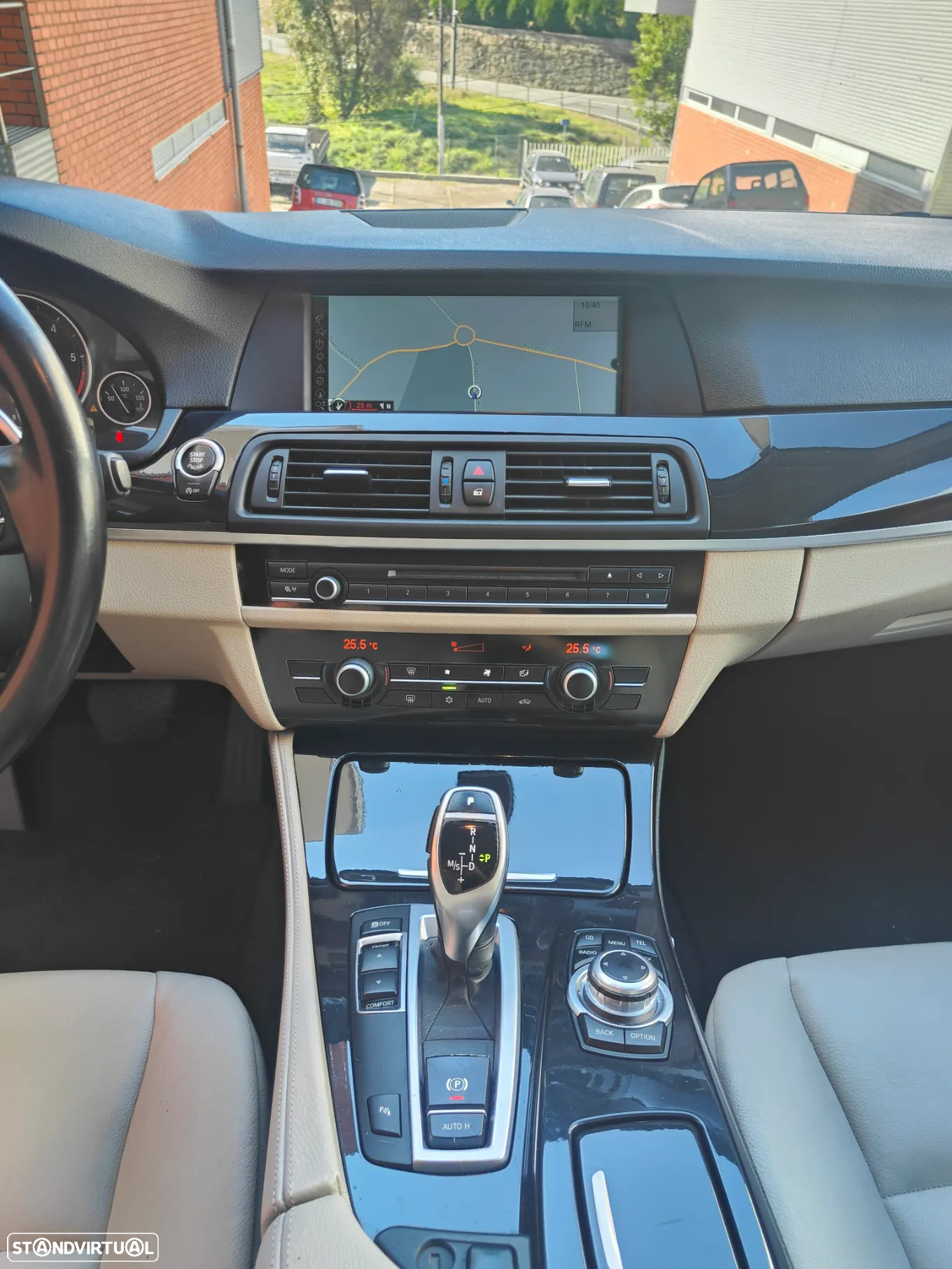 BMW 525 d Exclusive Auto - 3