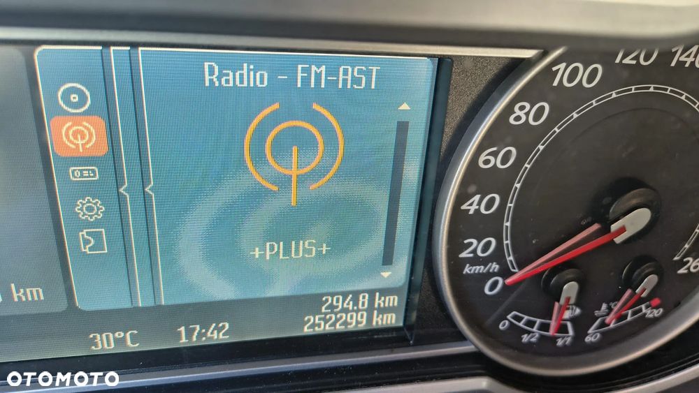Ford S-Max - 9