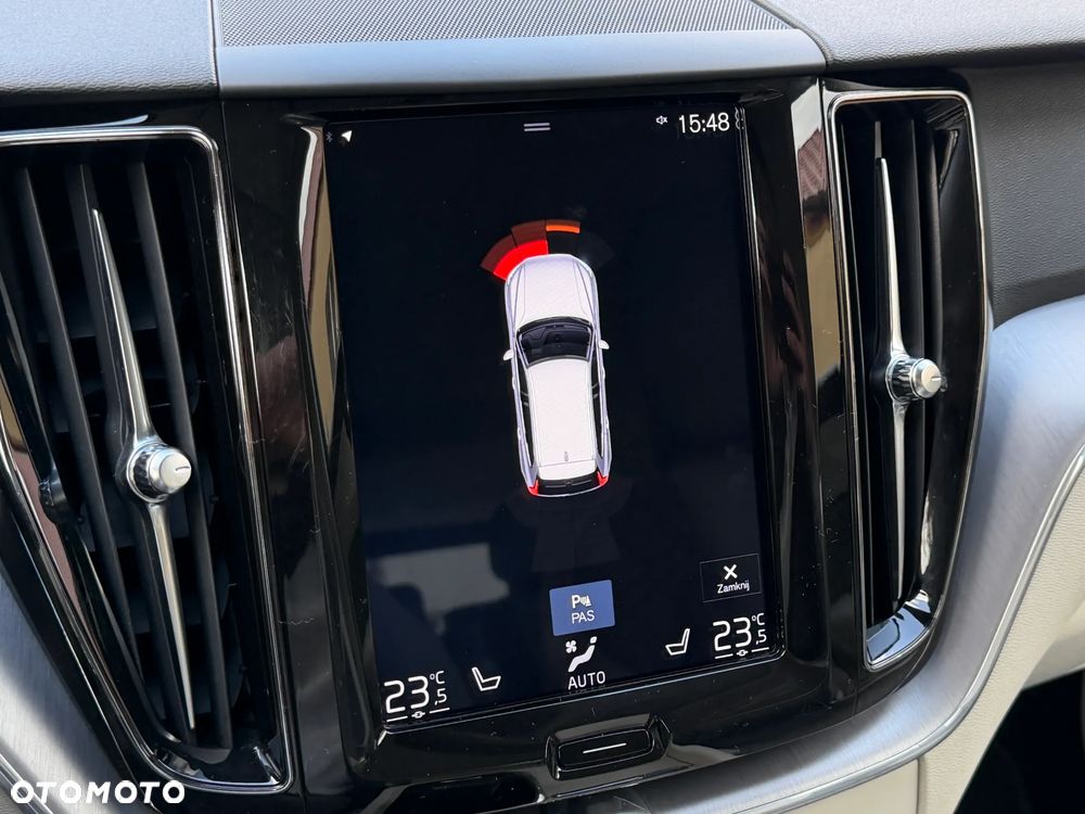 Volvo XC 60 B4 D AWD Momentum Pro - 18