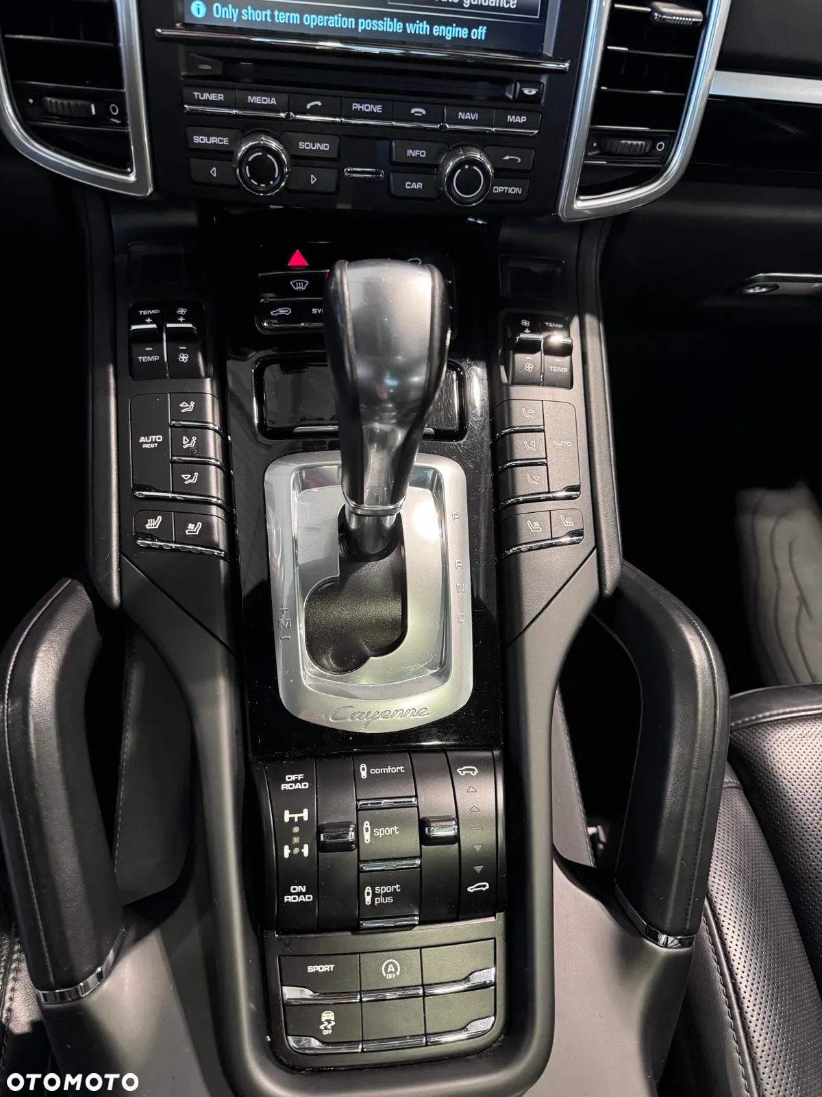 Porsche Cayenne S Diesel Platinum Edition - 23