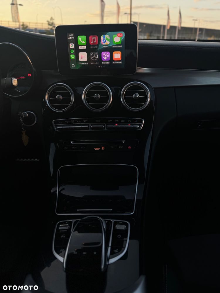 Mercedes-Benz Klasa C 200 4-Matic 9G-Tronic - 17