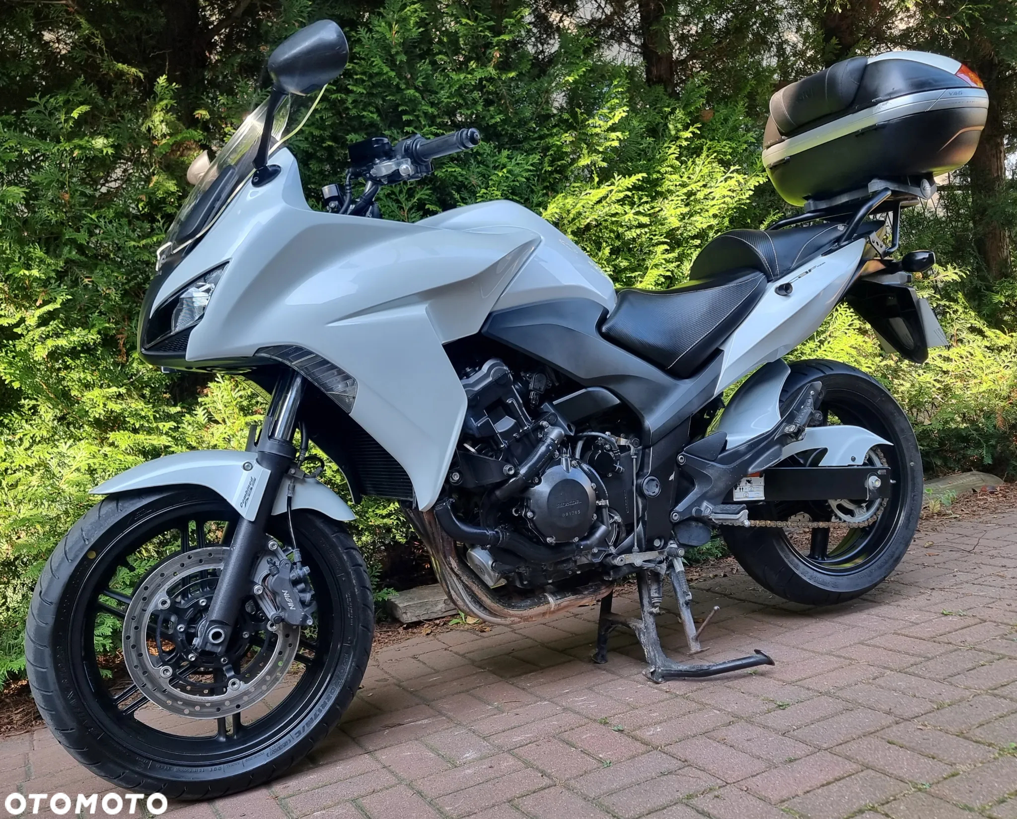 Honda CBF - 10