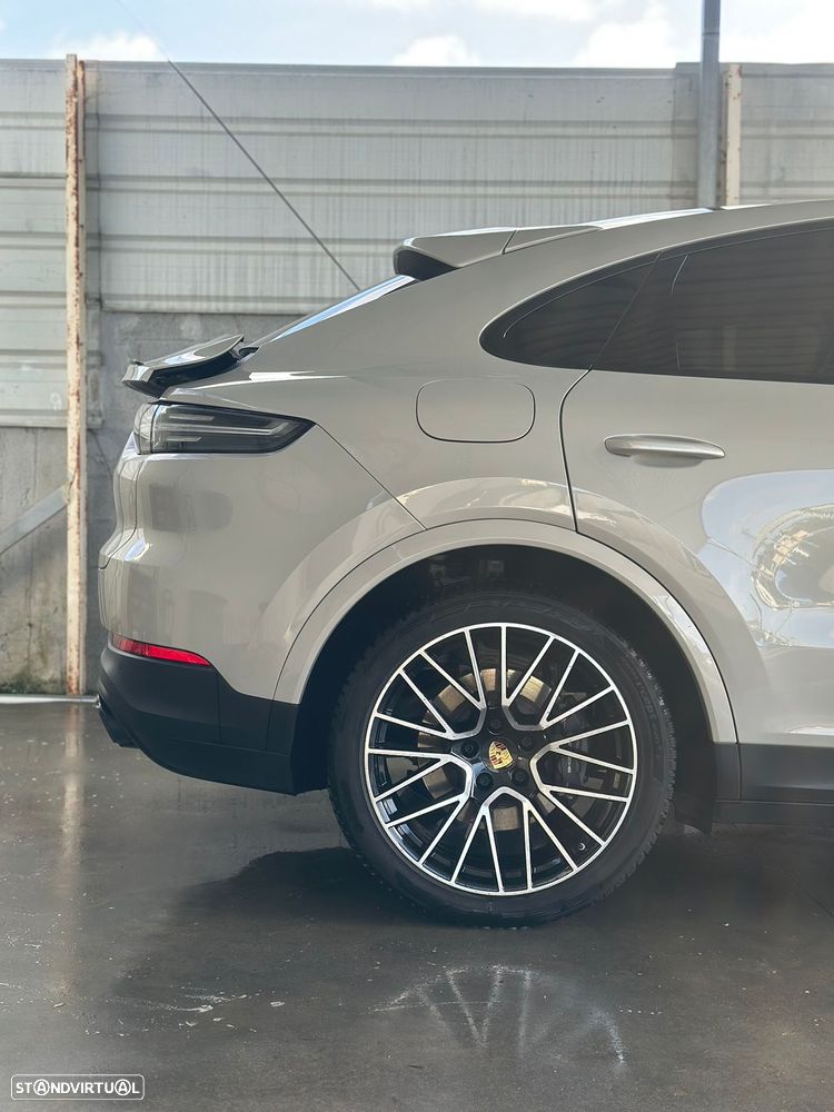 Porsche Cayenne Coupé E-Hybrid - 2