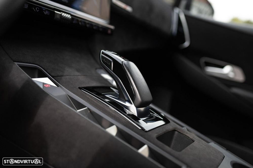 DS DS7 Crossback E-Tense Performance Line EAT8 - 11