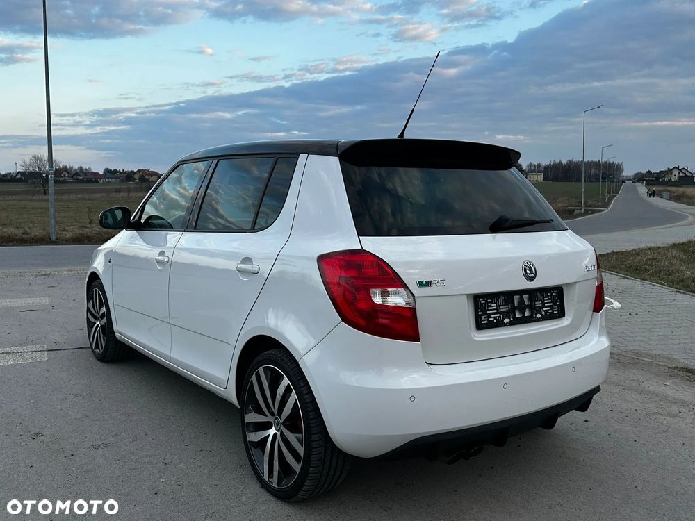 Skoda Fabia 1.4 TSI DSG RS - 4