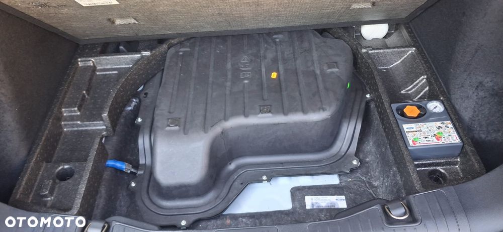 Ford Kuga 2.0 EcoBlue mHEV FWD Titanium - 11