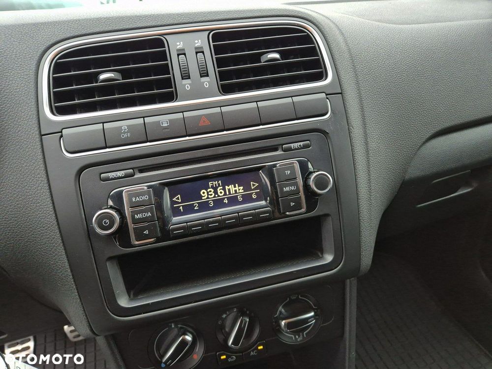 Volkswagen Polo 1.4 Comfortline - 17