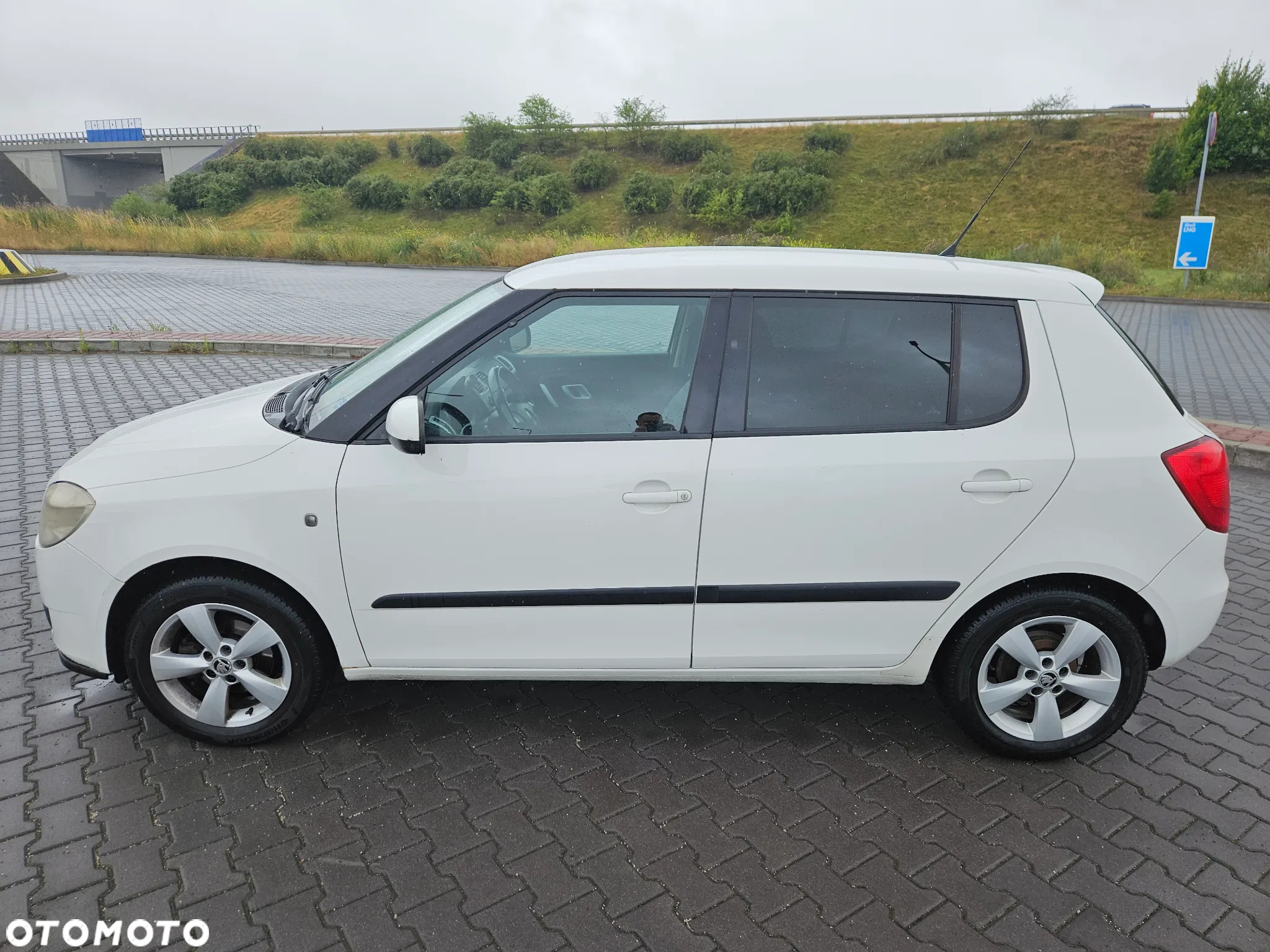 Skoda Fabia 1.4 16V Ambiente - 6