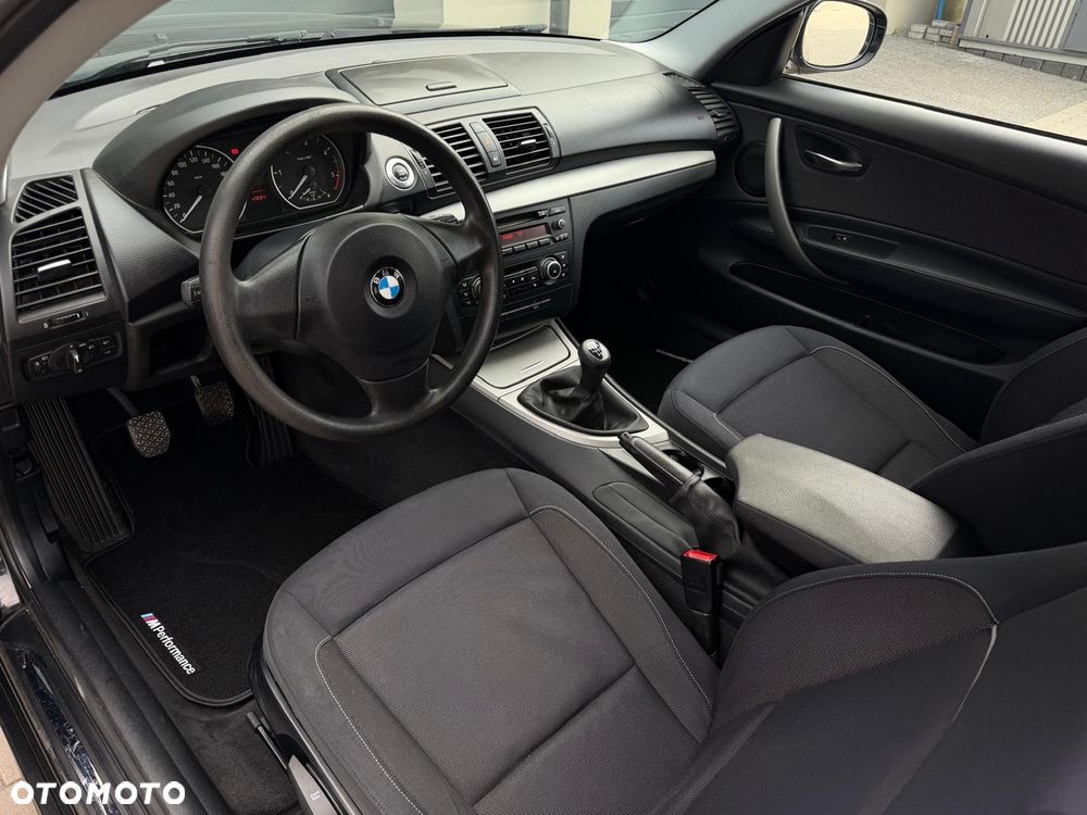 BMW Seria 1 118d - 18