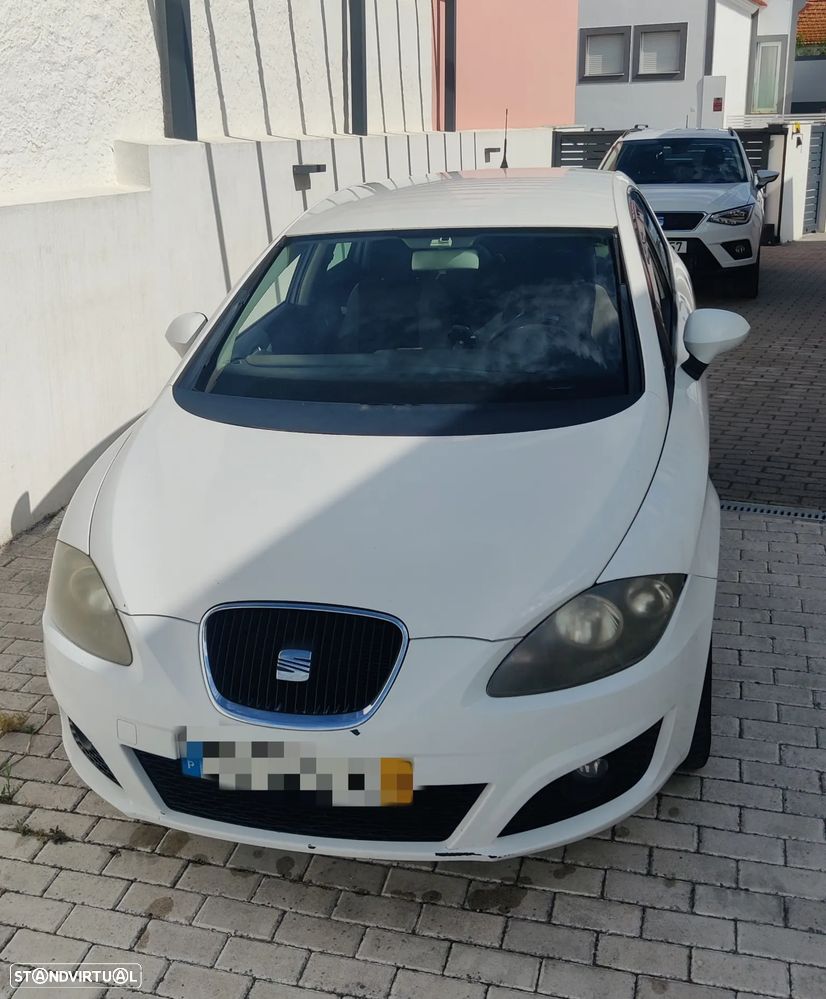 SEAT Leon 1.6 TDI DPF Ecomotive Sport - 1