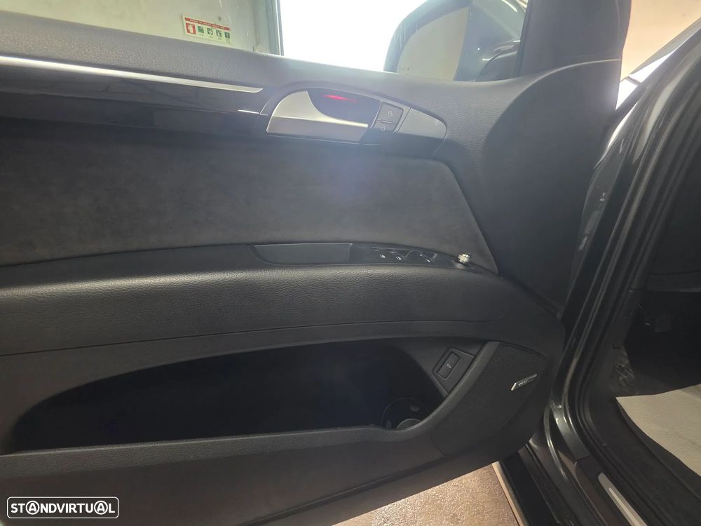 Audi Q7 3.0 V6 TDi quattro S-line Tiptronic - 39