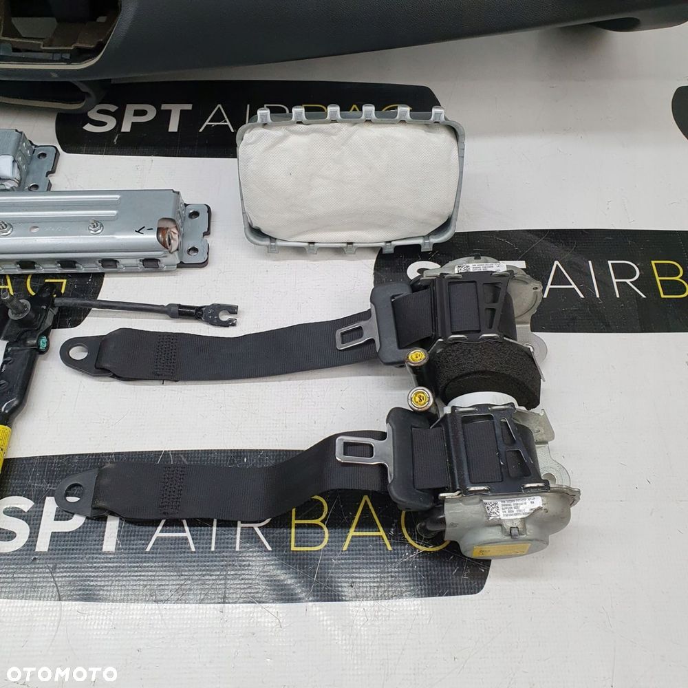 GIULIA DESKA KONSOLA PODUSZKI PASY AIRBAG - 10