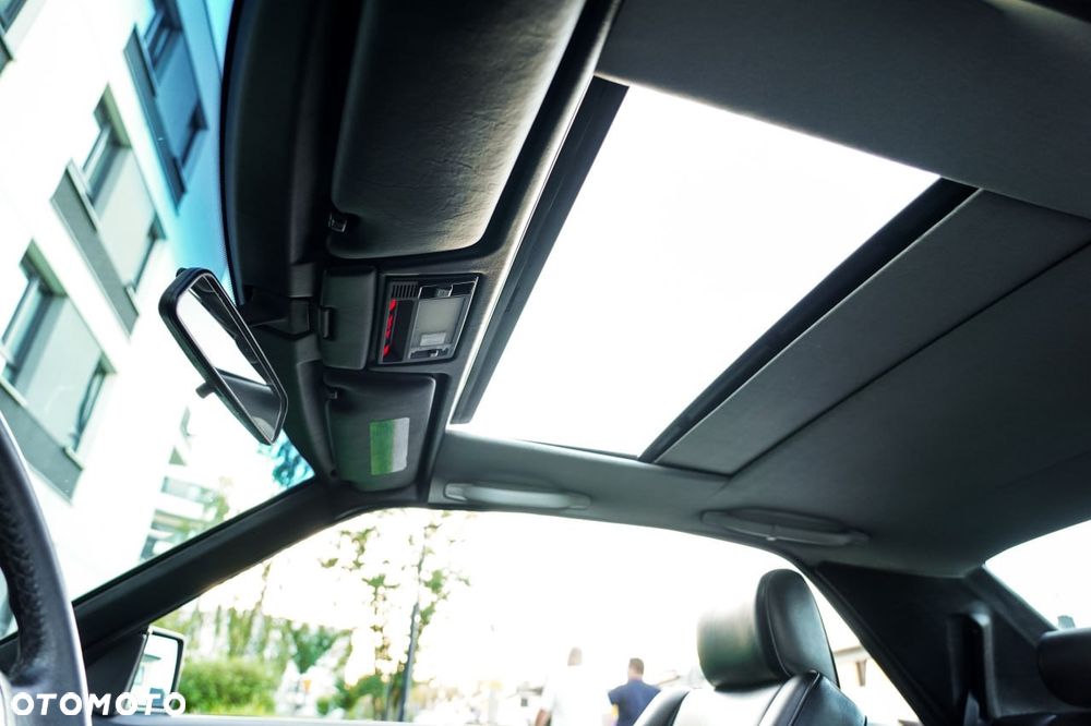 Mercedes-Benz W124 (1984-1993) - 14