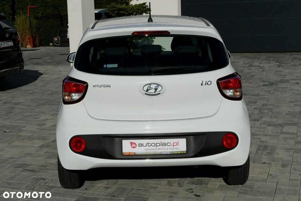Hyundai i10 - 12