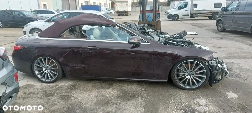 Mercedes-Benz Klasa E 400 4Matic 9G-TRONIC Avantgarde - 3