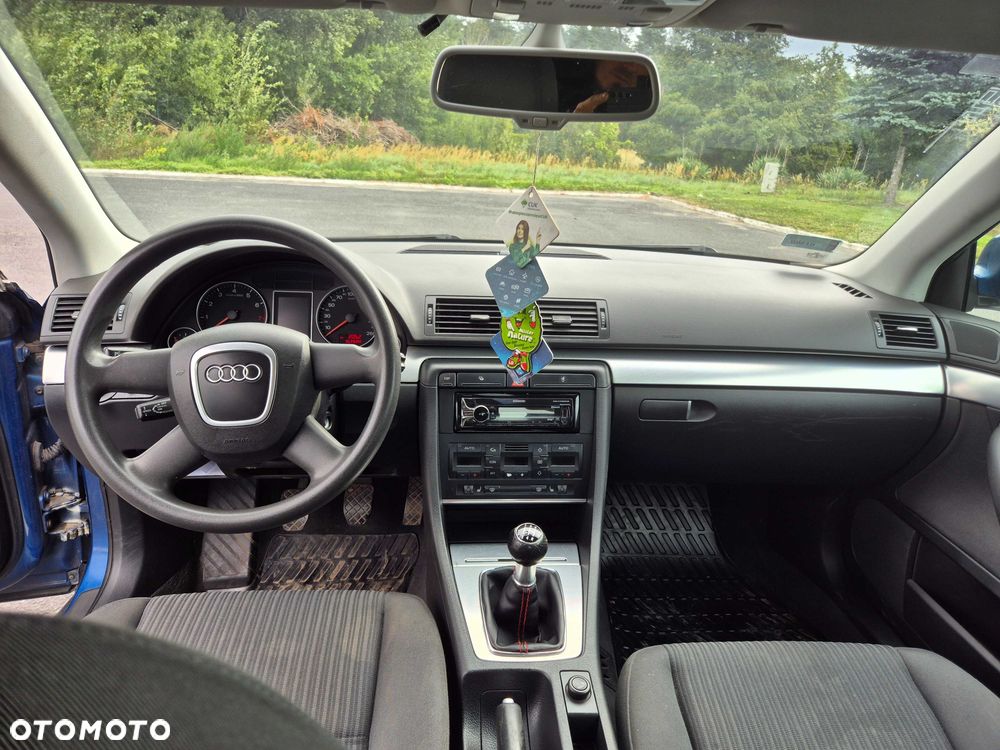 Audi A4 Limousine - 7