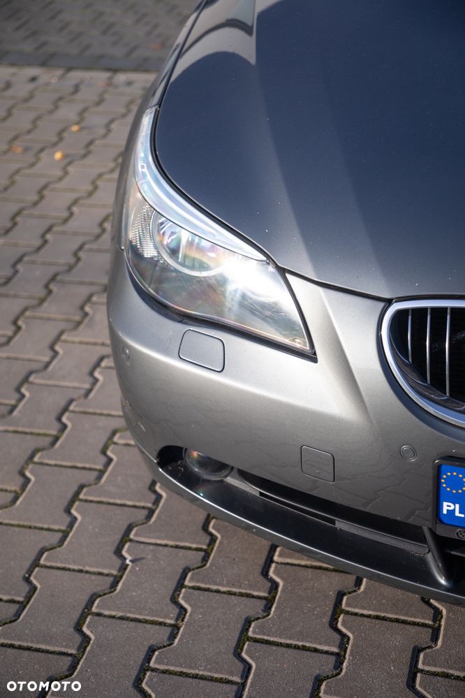 BMW Seria 5 525d - 9