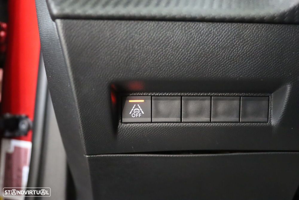 Peugeot 2008 PureTech 130 GT - 20