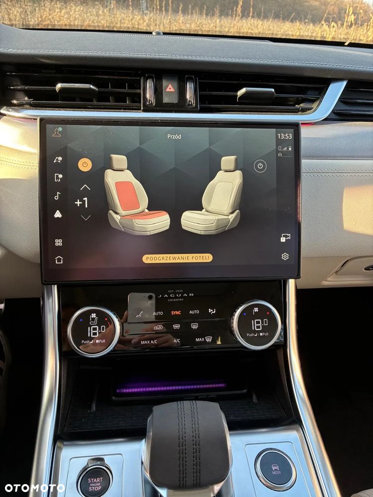 Jaguar XF P300 AWD R-Dynamic SE - 10