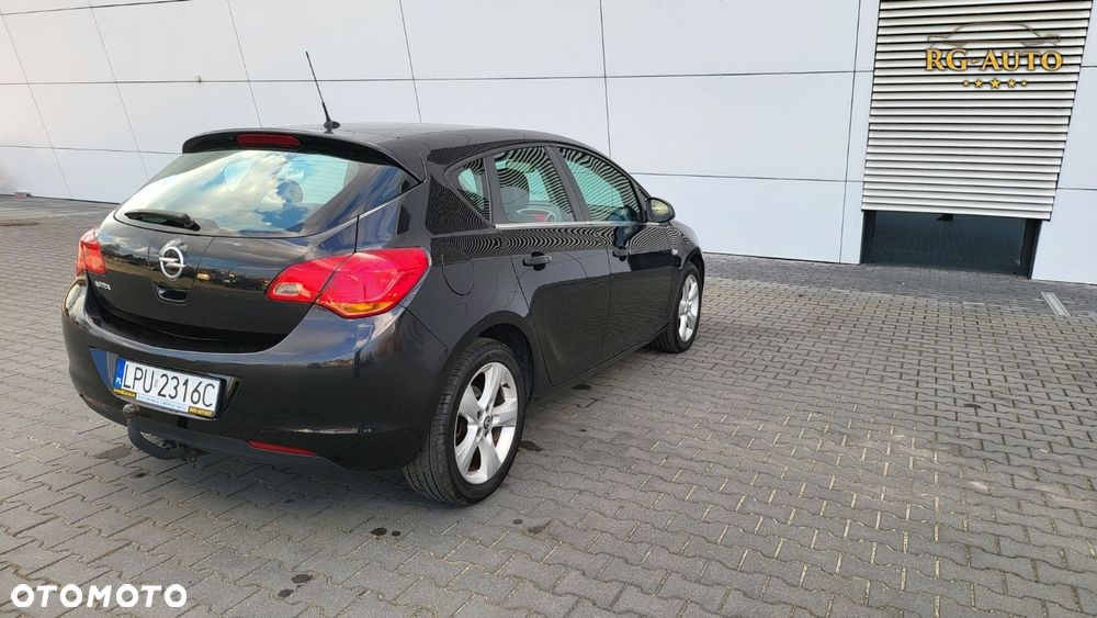 Opel Astra - 9