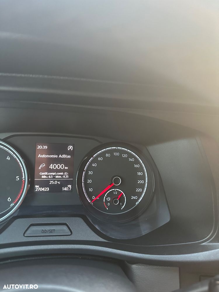 Volkswagen Transporter - 15