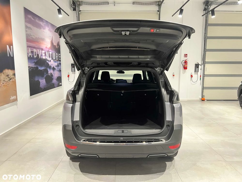 Peugeot 5008 1.5 BlueHDi Allure S&S EAT8 - 17