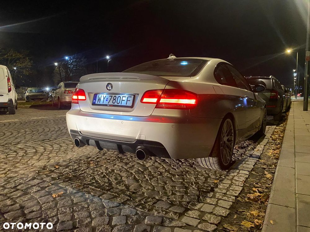 BMW Seria 3 335i M Sport Edition - 3