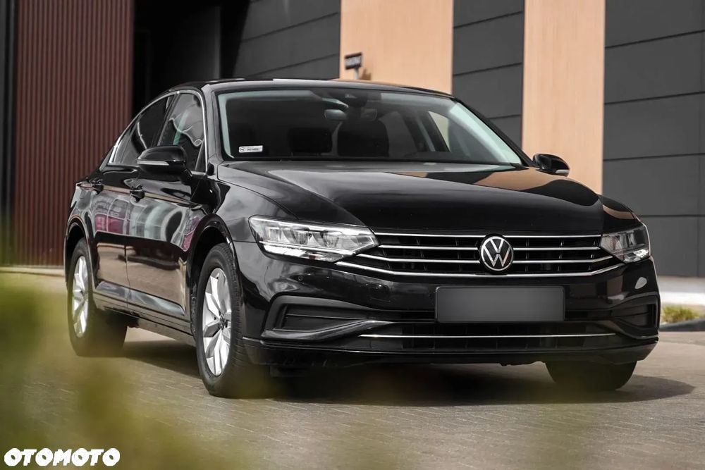 Volkswagen Passat - 14