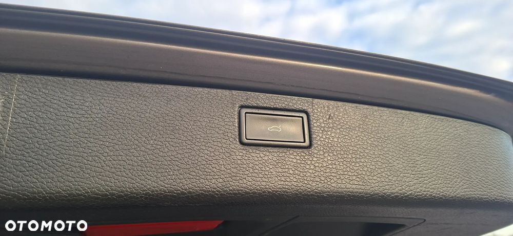 Volkswagen Passat 1.6 TDI BlueMotion - 9