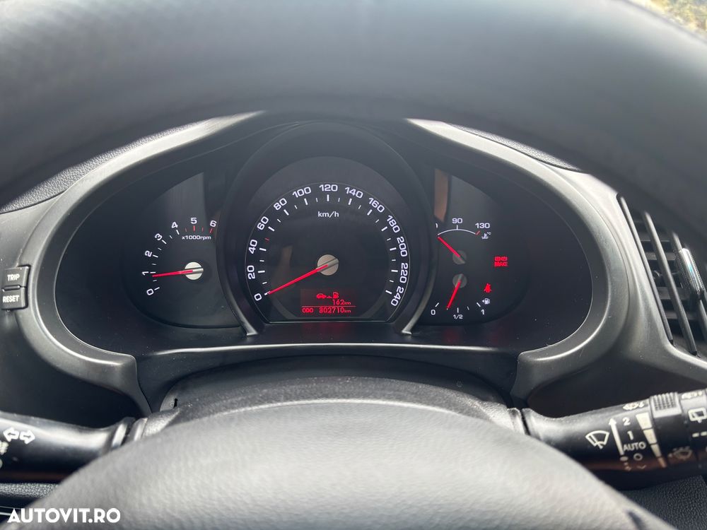 Kia Sportage 2.0 DSL MT 4x4 PREMIUM - 11