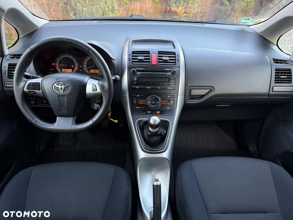 Toyota Auris 1.6 Edition - 32
