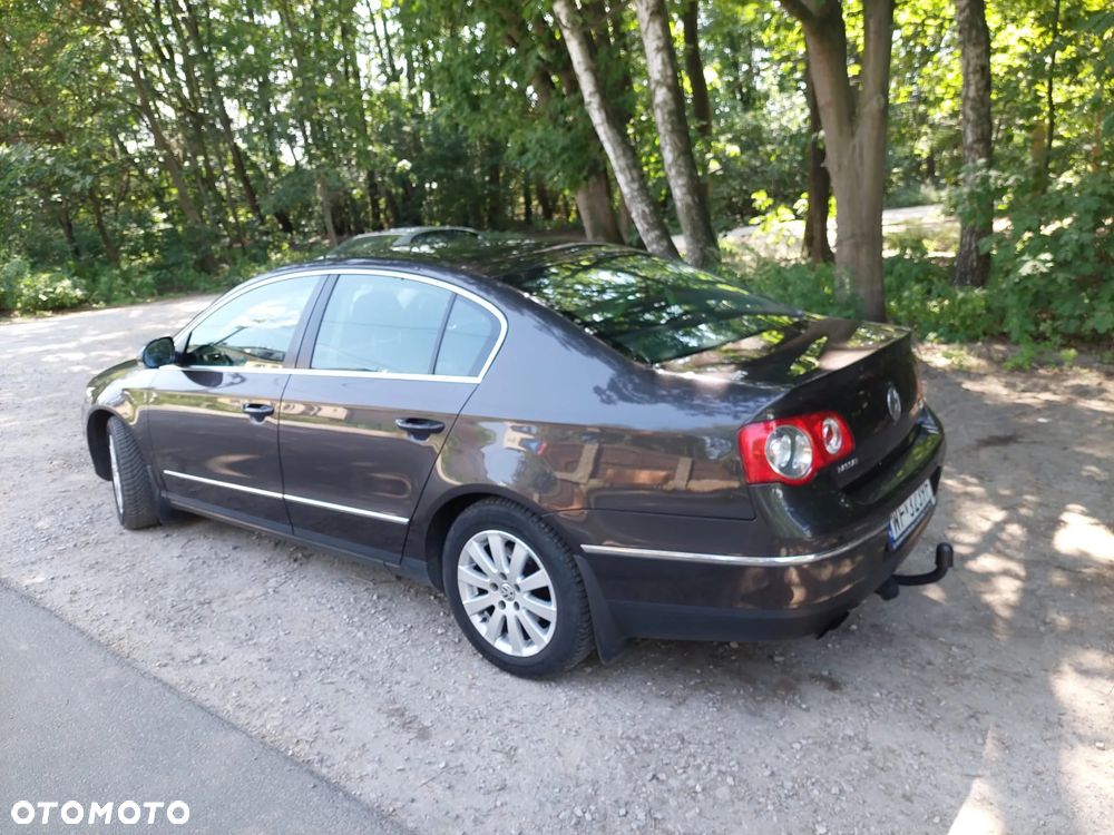 Volkswagen Passat - 3