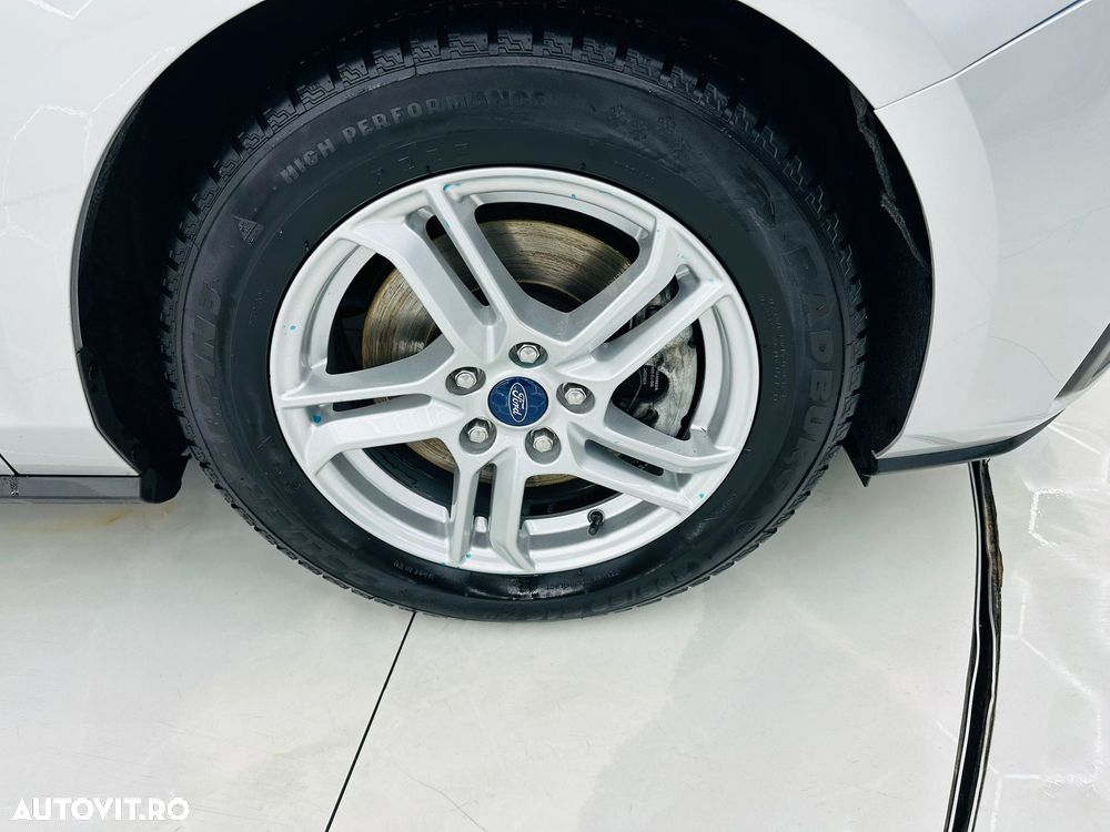 Ford Focus 1.5 EcoBlue Start-Stopp-System COOL&CONNECT DESIGN - 10