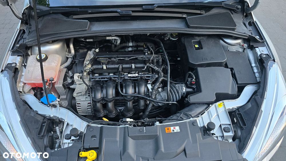 Ford Focus 1.6 Ti-VCT Sport - 13