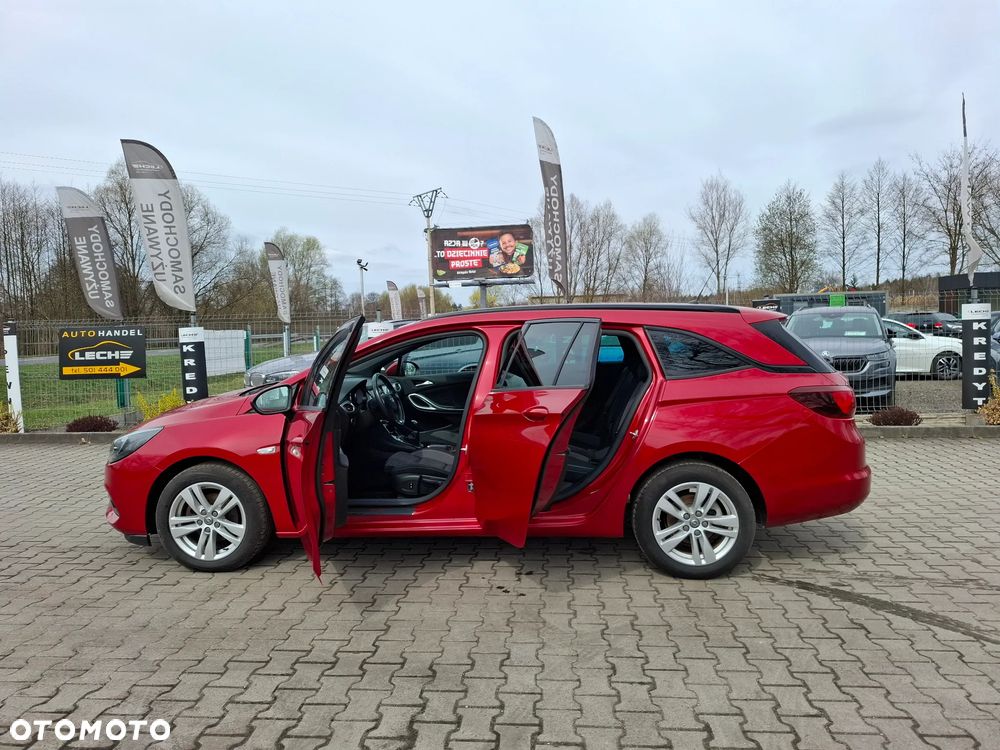 Opel Astra 1.2 T Edition S&S - 9