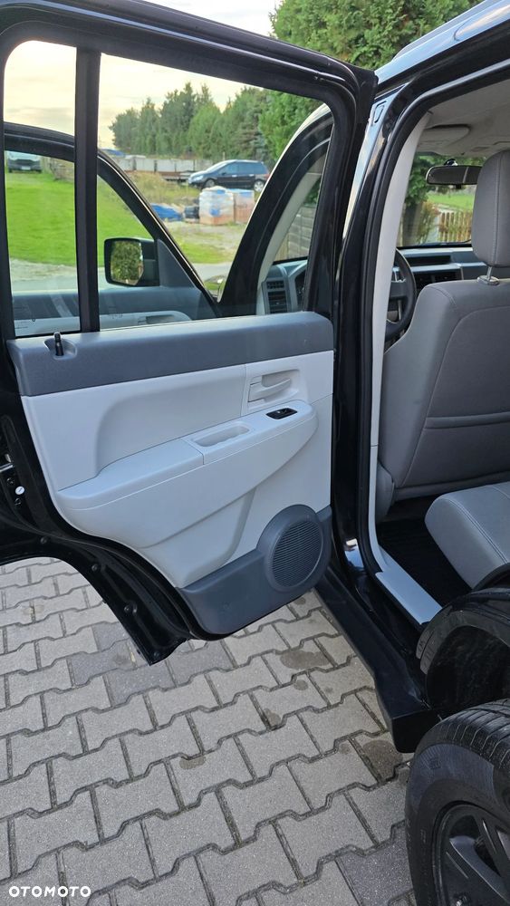 Jeep Cherokee 2.8 CRD DPF Sport - 21