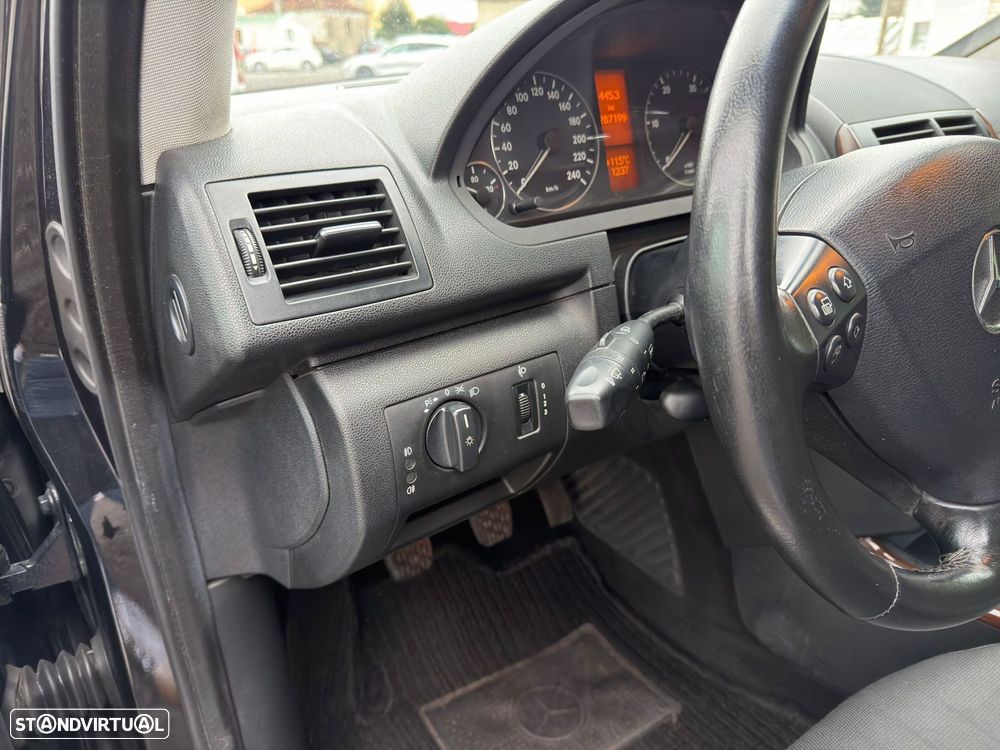 Mercedes-Benz A 180 CDI Avantgarde - 24
